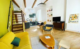 Joli petit loft rénové entre la Timone et le Vieux-Port